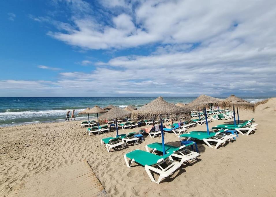 Apartment Beachside Escape Marbella