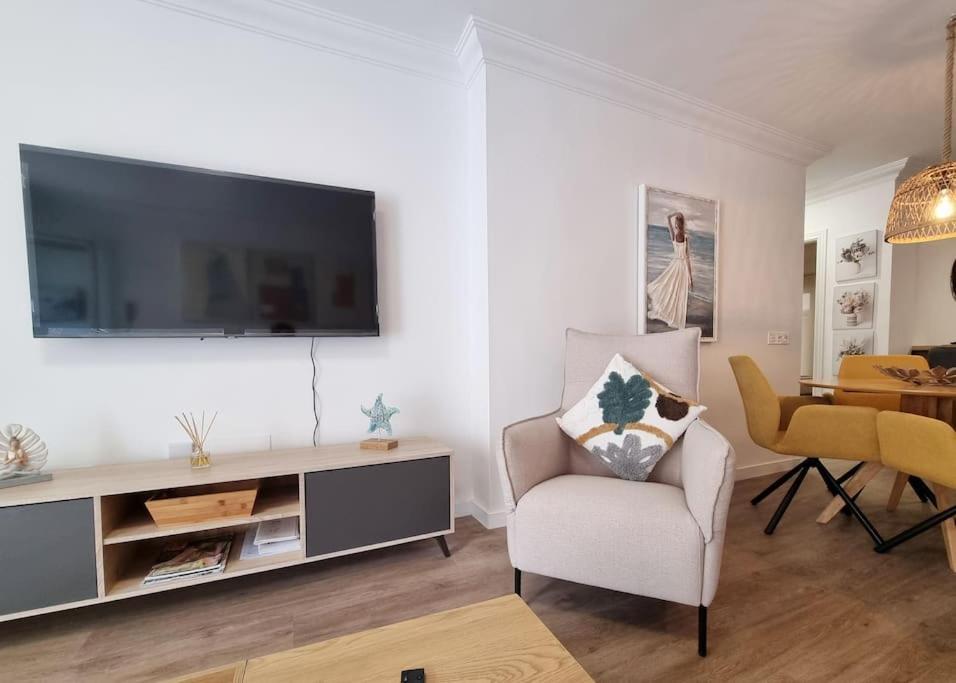 Beachside Escape Apartment *