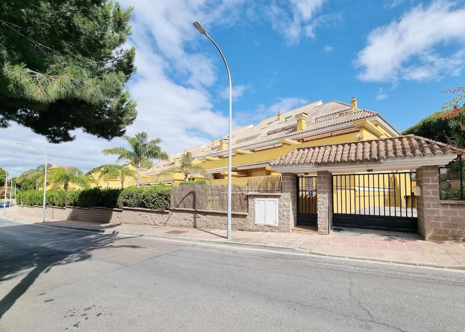 Apartment Beachside Escape Marbella