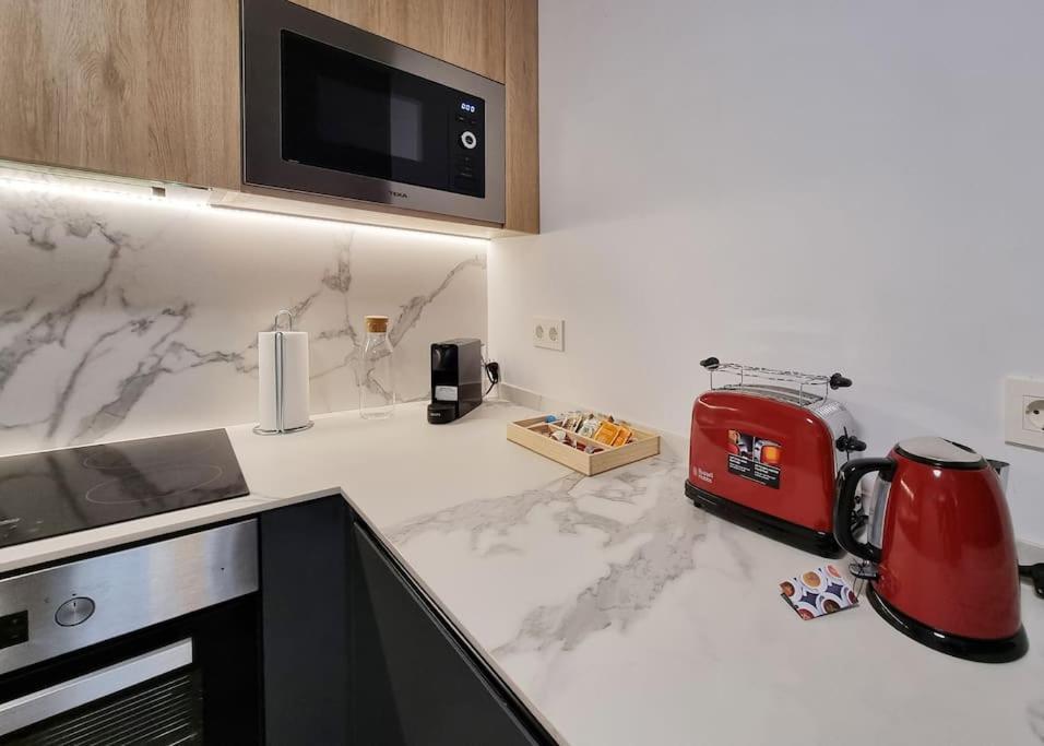 Beachside Escape Apartment *