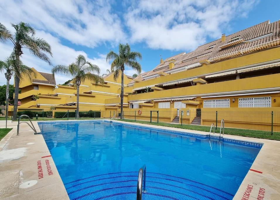 Apartment Beachside Escape Marbella
