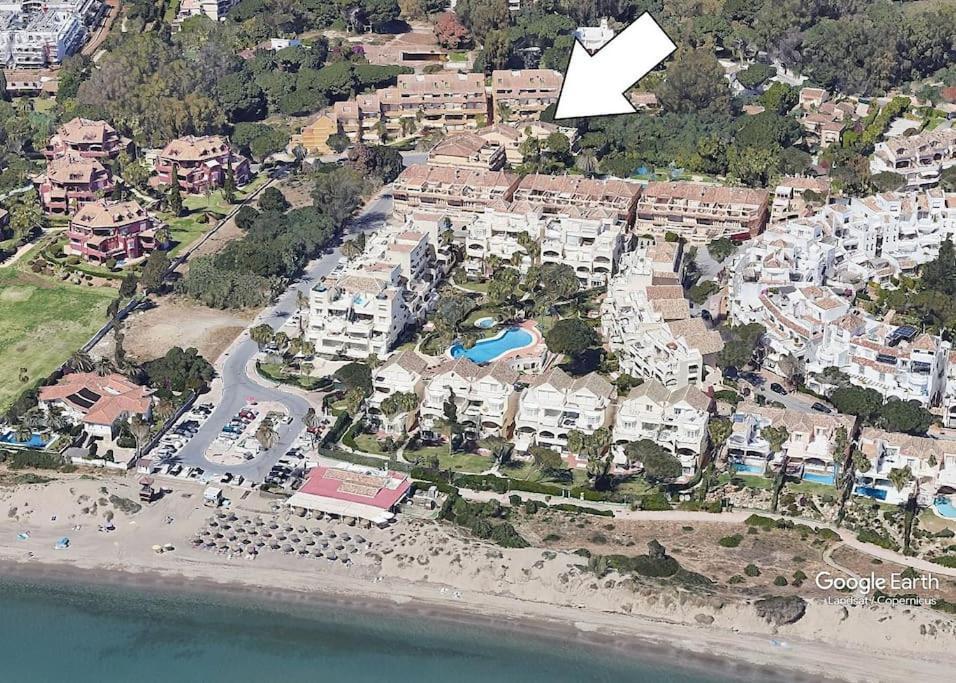 Apartment Beachside Escape